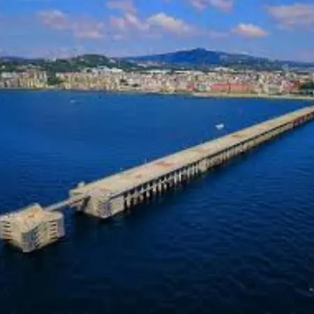 アパート Casa Di Silvia ナポリ